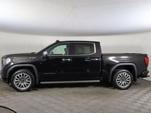 Used 2025 GMC Sierra 1500 Denali Ultimate AWD/4WD image 19