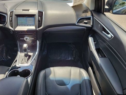 Used 2018 Ford Edge Titanium w/ Equipment Group 302A FWD image 16
