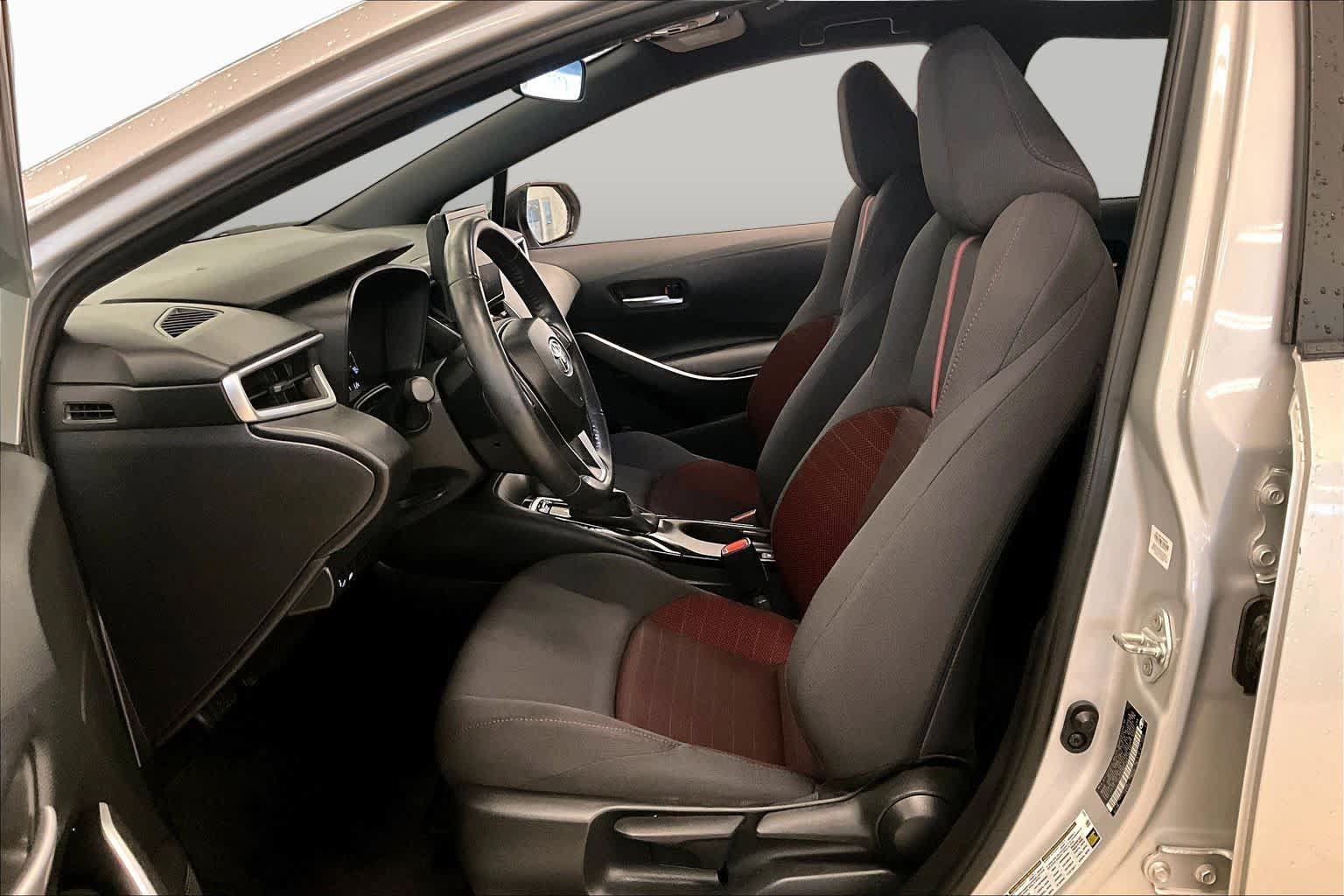 Used 2024 Toyota Corolla SE FWD image 7