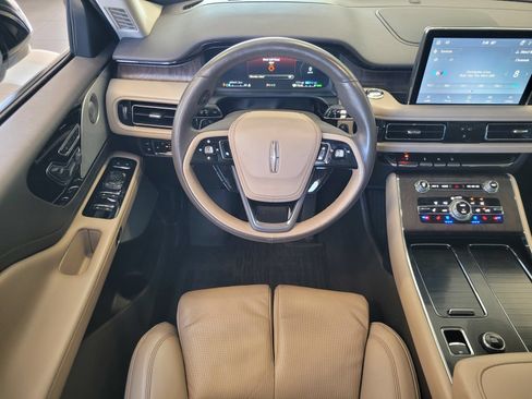 Certified 2021 Lincoln Aviator Grand Touring w/ Equipment Group 302A AWD/4WD image 11