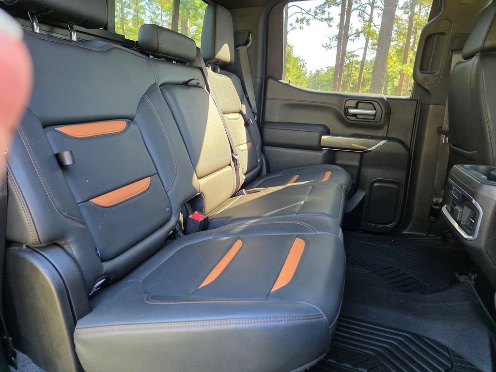 Used 2021 GMC Sierra 1500 AT4 w/ AT4 Premium Package AWD/4WD image 22