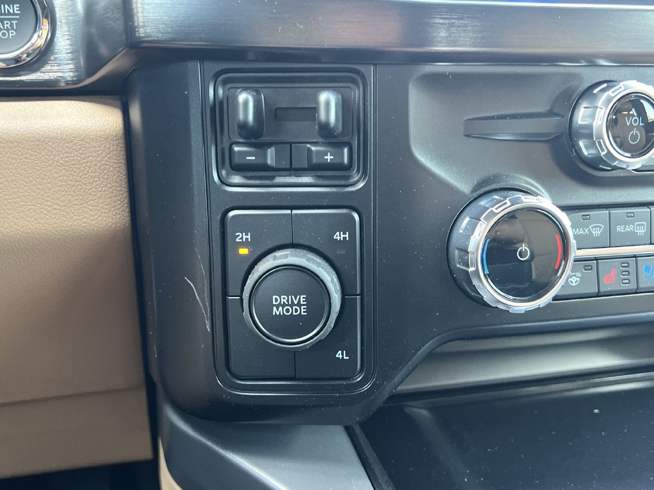 New 2026 Ford F350 Lariat w/ Lariat Ultimate Package AWD/4WD image 7
