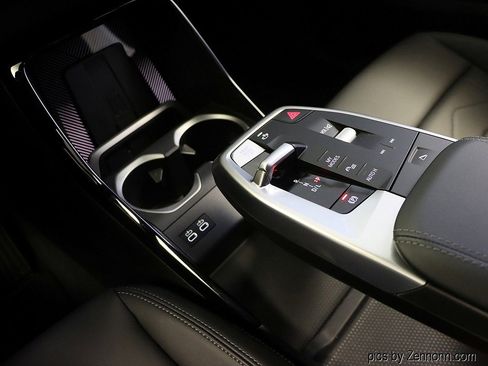 Certified 2025 BMW X2 xDrive28i image 23