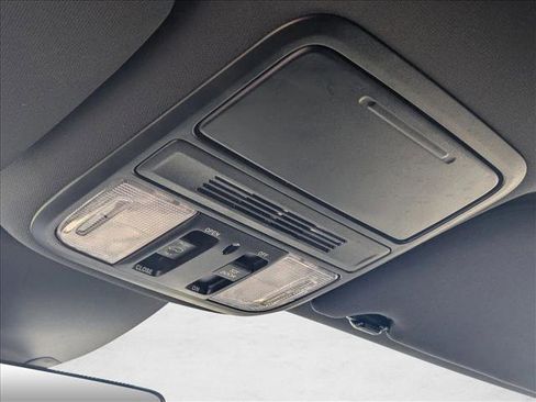 Used 2024 Honda Odyssey Sport image 22