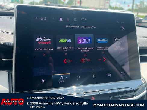 Used 2022 Jeep Compass Limited AWD/4WD image 11