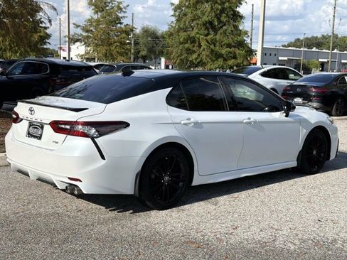 Used 2023 Toyota Camry XSE FWD image 3