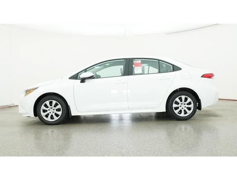 New 2026 Toyota Corolla LE FWD image 25