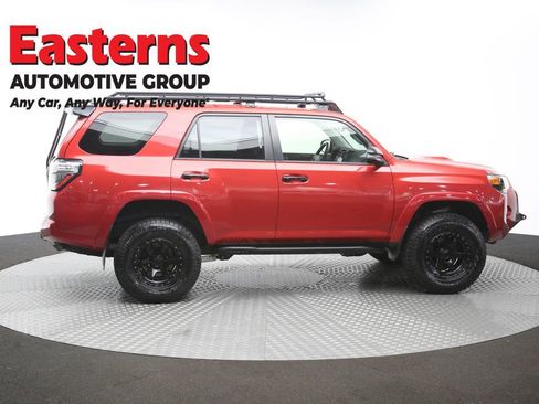Used 2021 Toyota 4Runner Venture w/ Moonroof Package AWD/4WD image 45