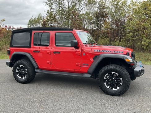 Used 2024 Jeep Wrangler Unlimited Rubicon 4xe image 1