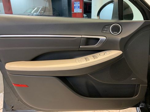 Used 2023 Hyundai Sonata Limited w/ Cargo Package image 14