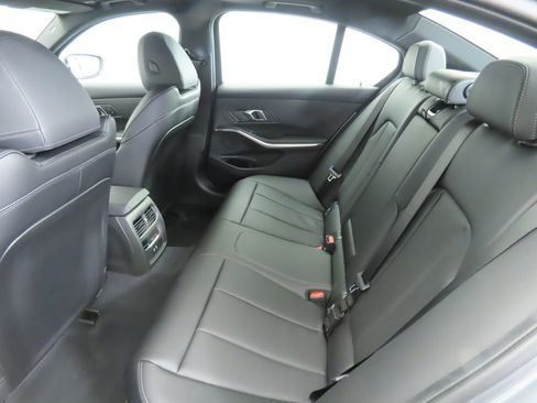 New 2026 BMW 330i 330i w/ Convenience Package image 20