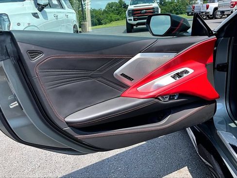 Used 2023 Chevrolet Corvette Z06 RWD image 22