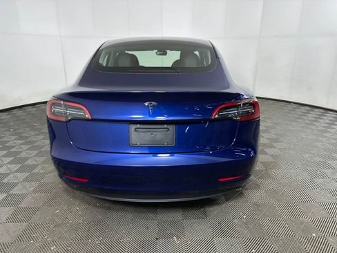 Used 2023 Tesla Model 3 Standard Range image 4