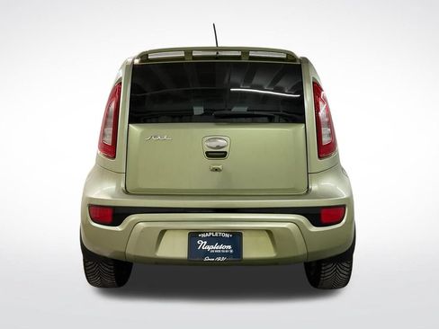 Used 2013 Kia Soul ! w/ Premium Pkg FWD image 22