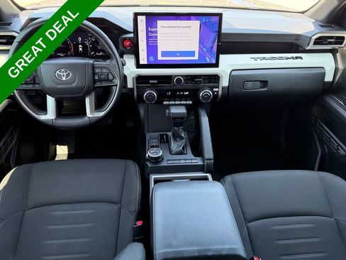Used 2024 Toyota Tacoma TRD Sport AWD/4WD image 15