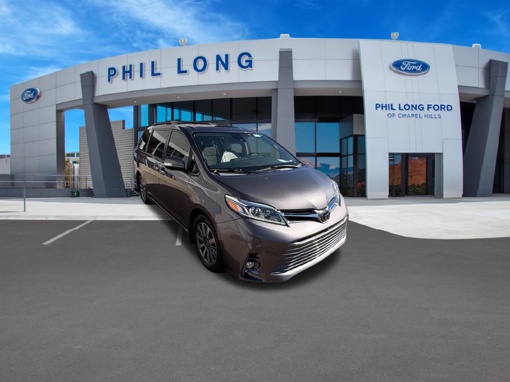 Used 2020 Toyota Sienna Limited Premium w/ Carpet Mat Package FWD image 8