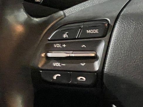 Used 2020 Hyundai Kona SEL image 28