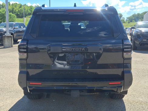 Used 2025 Toyota 4Runner TRD Sport Premium w/ Tow Technology Package AWD/4WD image 5