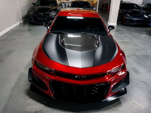 Used 2021 Chevrolet Camaro ZL1 image 79