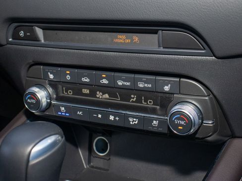 Used 2025 MAZDA CX-5 Signature image 23