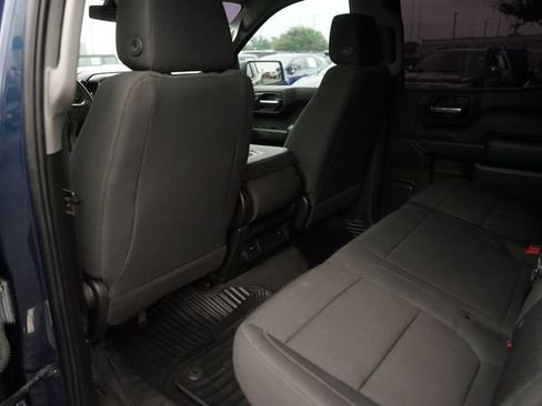 Used 2020 Chevrolet Silverado 1500 Custom w/ Custom Value Package RWD image 11
