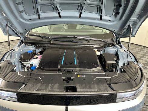 Used 2024 Hyundai Ioniq 5 SE RWD image 32