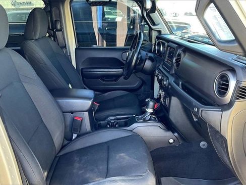 Used 2020 Jeep Gladiator Sport w/ Quick Order Package 24S image 7