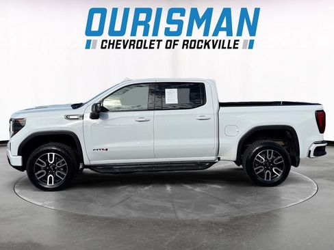 Used 2025 GMC Sierra 1500 AT4 w/ Technology Package AWD/4WD image 3