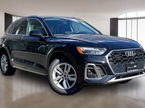Used 2023 Audi Q5 2.0T Premium w/ Convenience Package AWD/4WD image 1