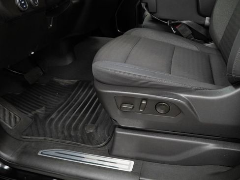 Used 2023 Chevrolet Silverado 1500 LT AWD/4WD image 30