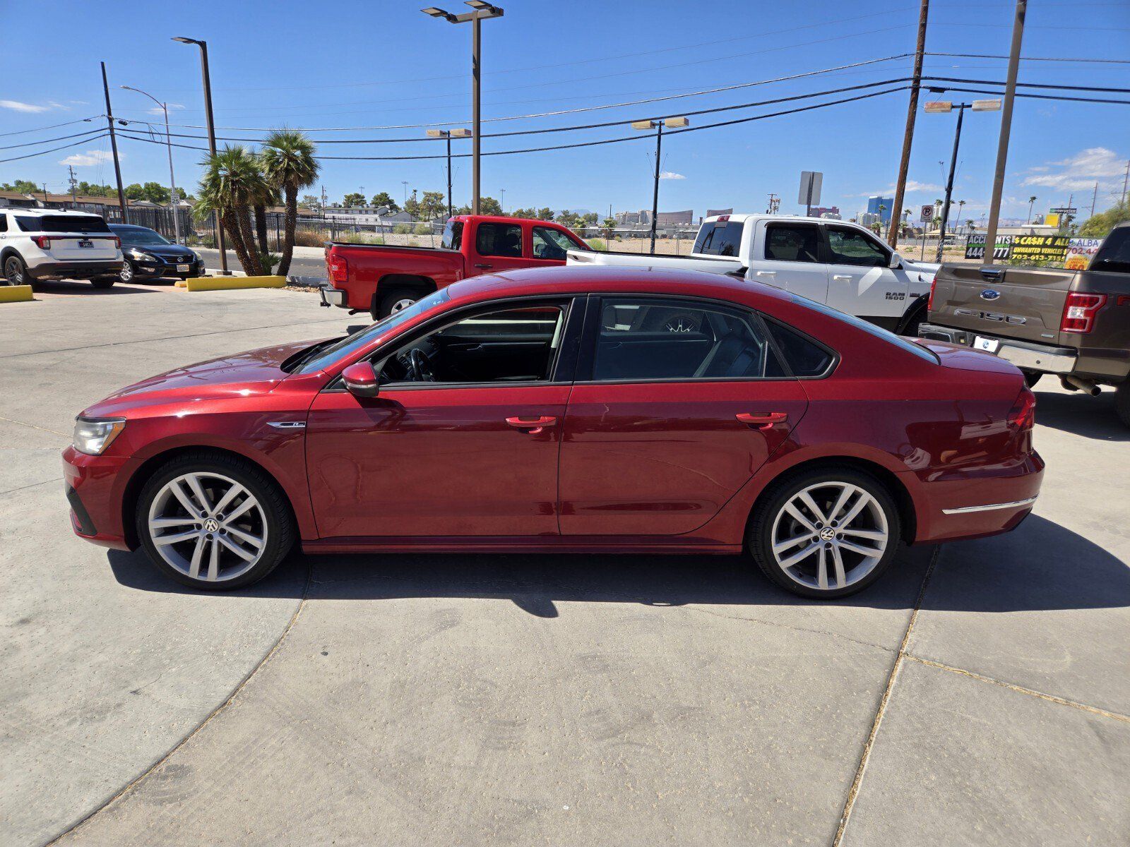 Used 2018 Volkswagen Passat 2.0T S FWD image 2