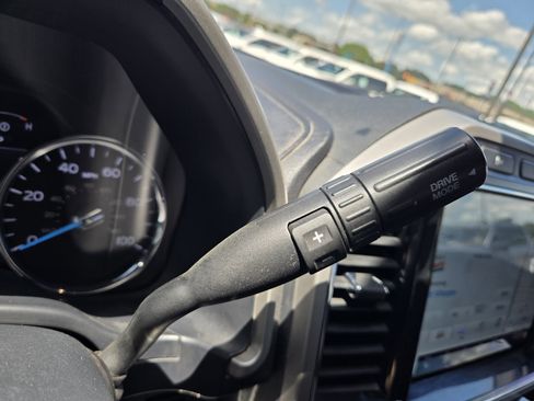 Certified 2022 Ford F350 Lariat w/ Lariat Ultimate Package image 22