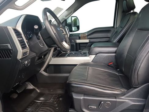 Used 2019 Ford F250 Lariat w/ Lariat Ultimate Package AWD/4WD image 19