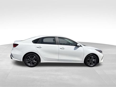 Certified 2024 Kia Forte LXS FWD image 6
