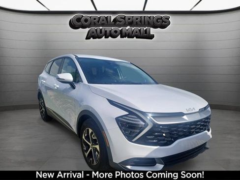 Certified 2024 Kia Sportage EX FWD image 1