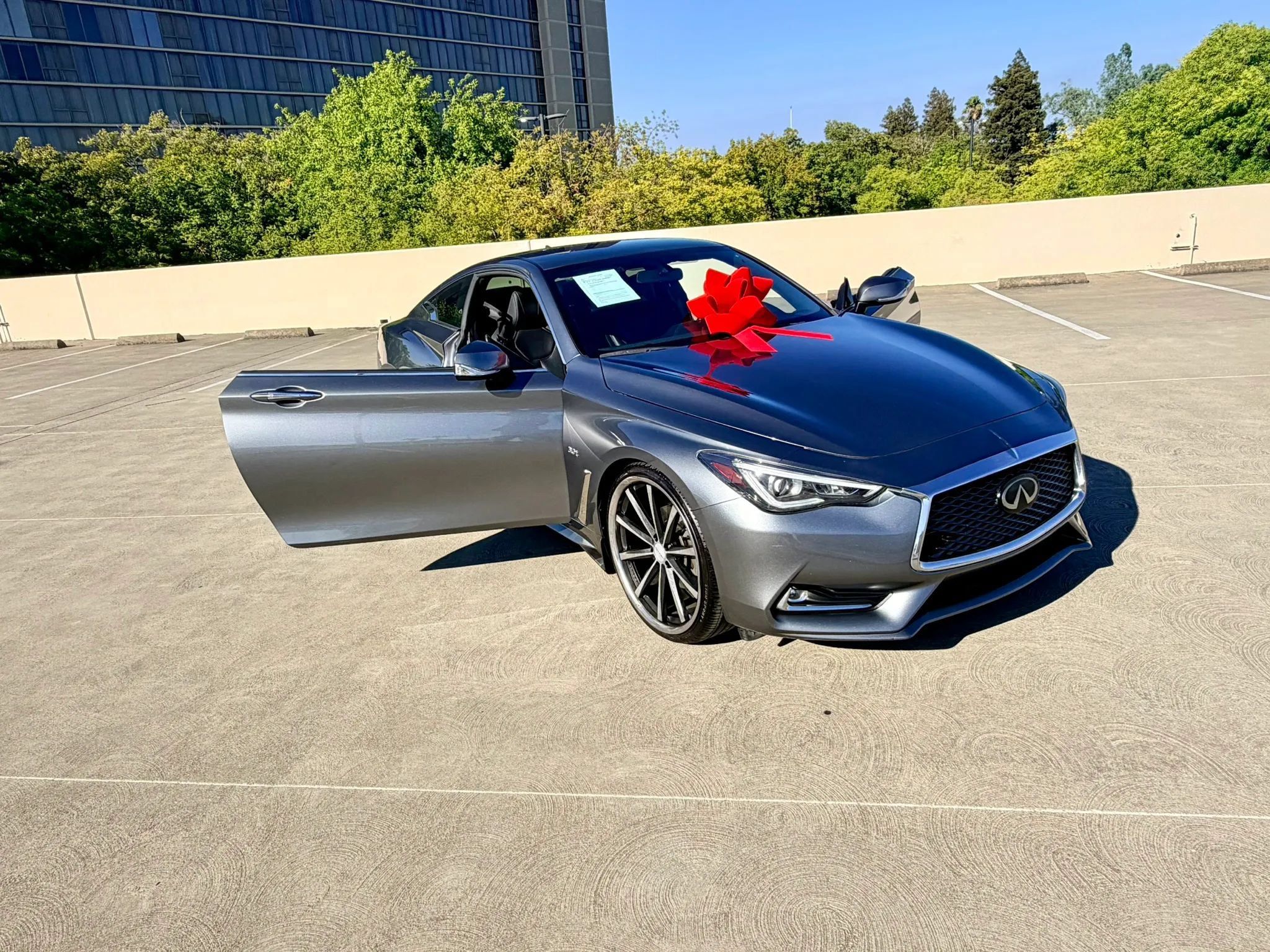 Used 2019 INFINITI Q60 3.0t w/ Cargo Package RWD image 46