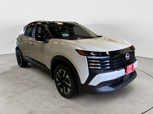 New 2026 Nissan Kicks SV w/ SV Premium Package AWD/4WD image 7