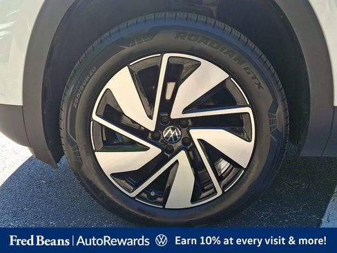 Used 2026 Volkswagen Atlas SE AWD/4WD image 8