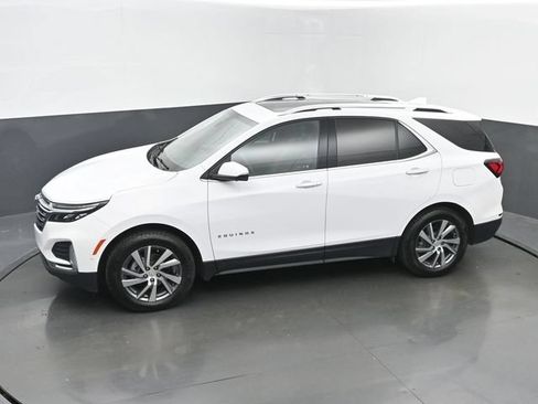 Used 2023 Chevrolet Equinox Premier AWD/4WD image 37