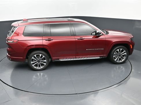 Used 2021 Jeep Grand Cherokee L Overland w/ Advanced Protech Group III image 32