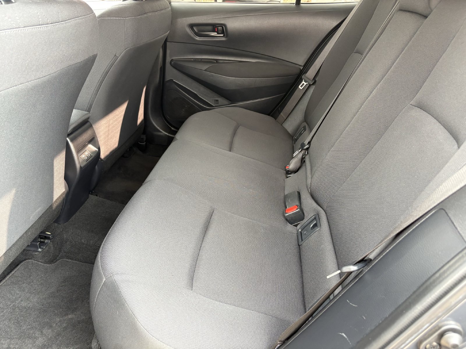 Used 2024 Toyota Corolla LE FWD image 18