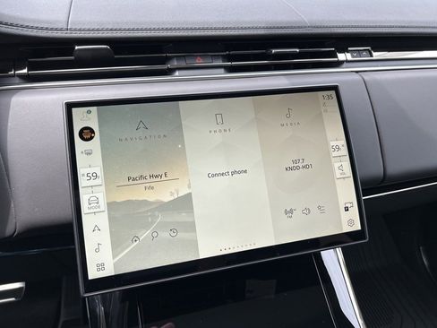 New 2025 Land Rover Range Rover Sport Dynamic SE image 25