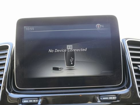 Used 2018 Mercedes-Benz GLE 350 4MATIC w/ Premium 1 Package image 57