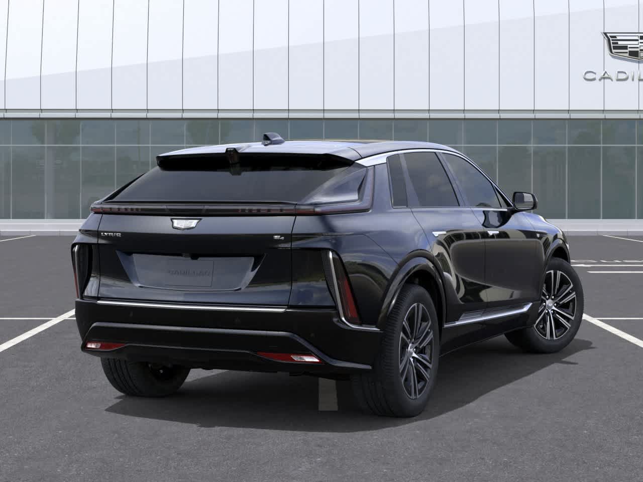 Used 2027 Cadillac Lyriq Luxury w/ LPO, Floor Liner Package AWD/4WD image 4