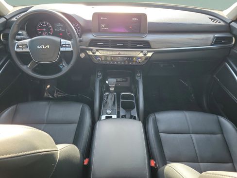 Used 2022 Kia Telluride EX w/ EX Premium Package image 16