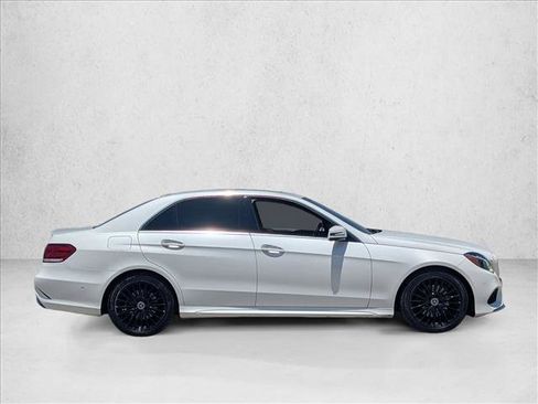 Used 2014 Mercedes-Benz E 350 Sedan image 4