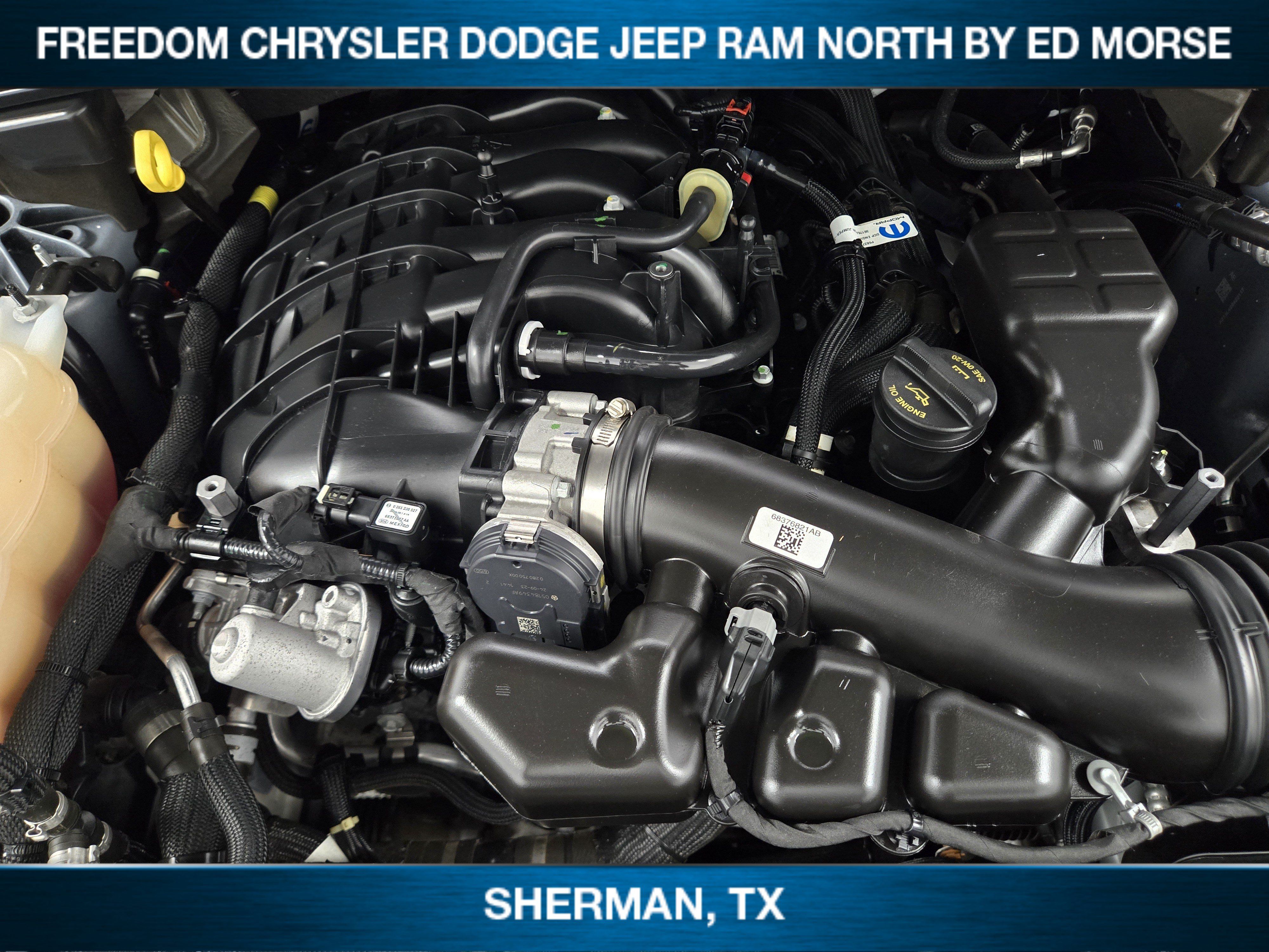 Used 2025 Jeep Grand Cherokee Altitude AWD/4WD image 21