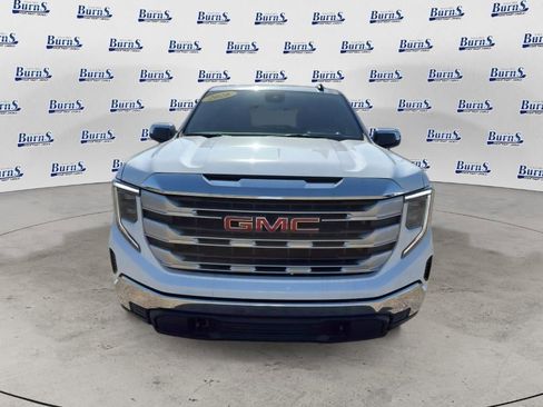 New 2026 GMC Sierra 1500 SLE image 2