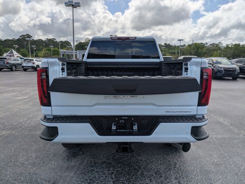 New 2026 GMC Sierra 2500 Denali Ultimate AWD/4WD image 6