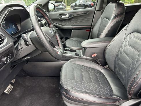 Used 2023 Ford Escape ST-Line Elite w/ Premium Technology Package AWD/4WD image 18